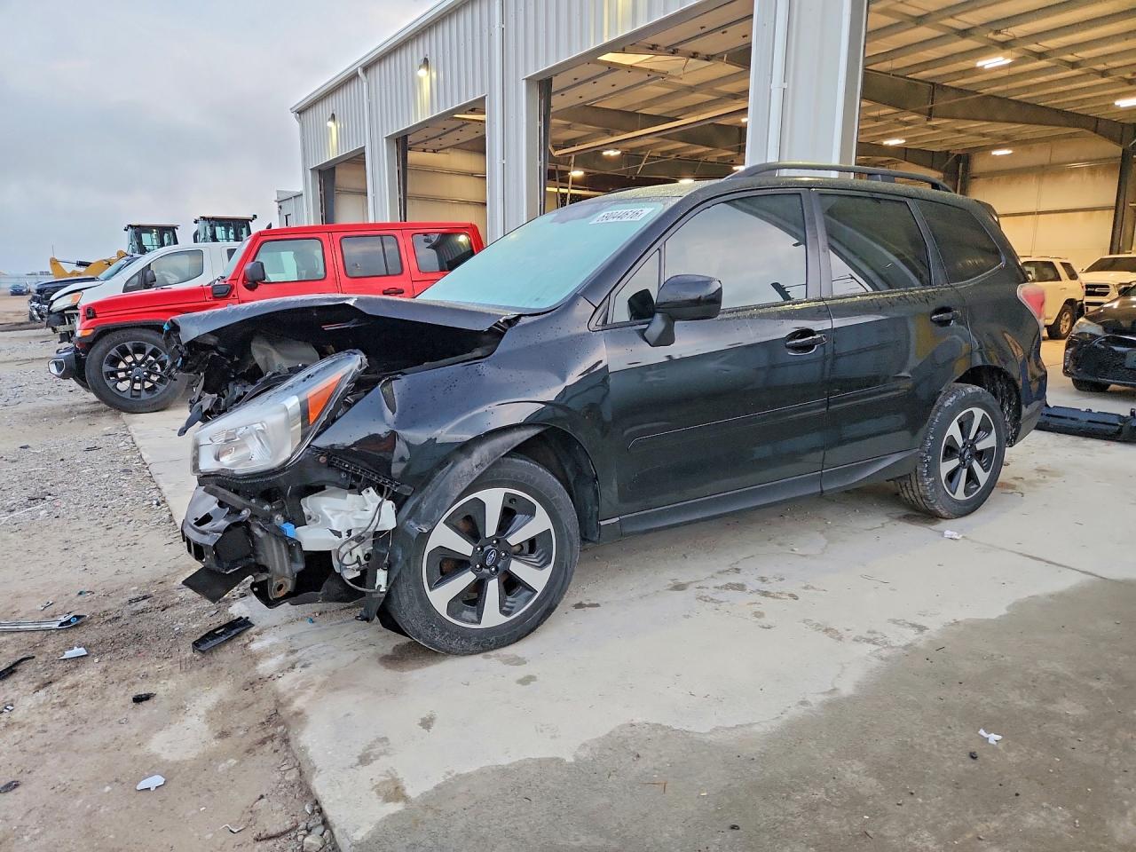 2018 SUBARU FORESTER — Front 3/4