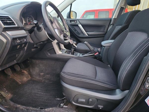 2018 SUBARU FORESTER — DENT