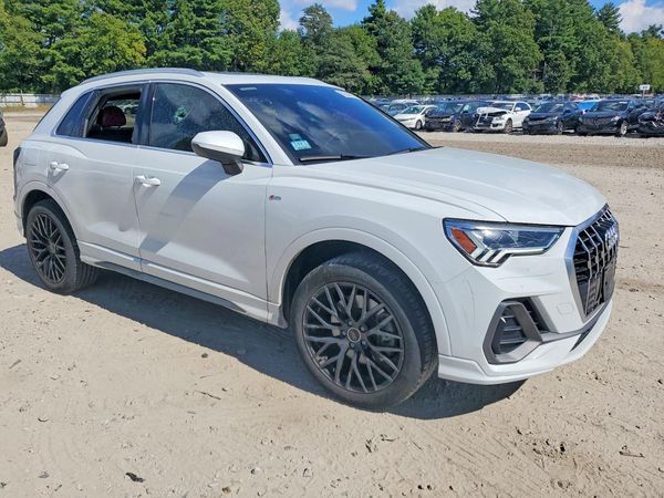 2020 AUDI Q3 — Passenger 3/4