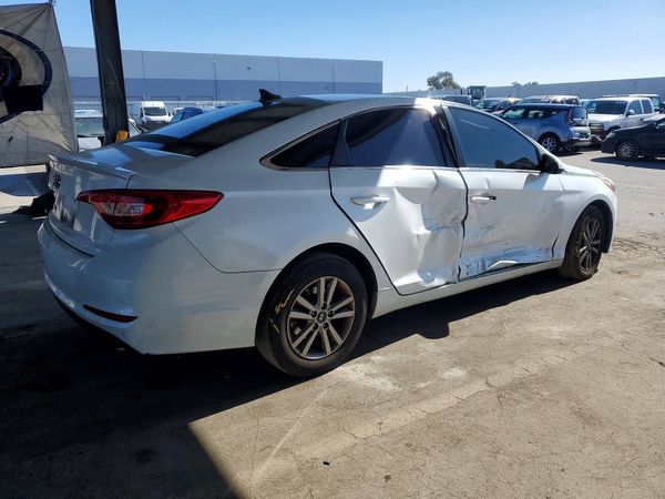 2017 HYUNDAI SONATA SE, Eco