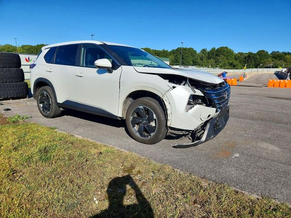 2025 NISSAN ROGUE SV — Passenger 3/4