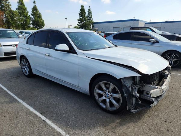 2015 BMW 320 — Passenger 3/4