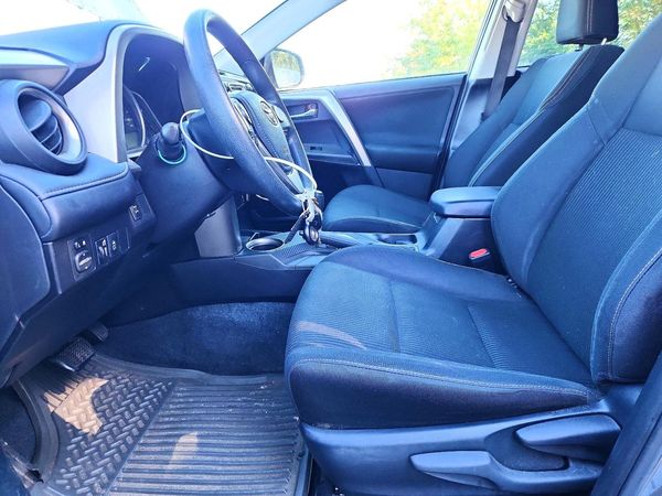 2015 TOYOTA RAV4 — DENT