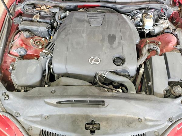 2015 LEXUS IS — Engine bay
