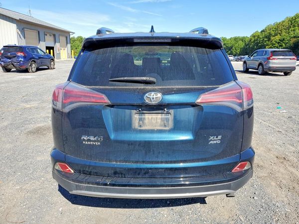 2018 TOYOTA RAV4 Adventure/XLE