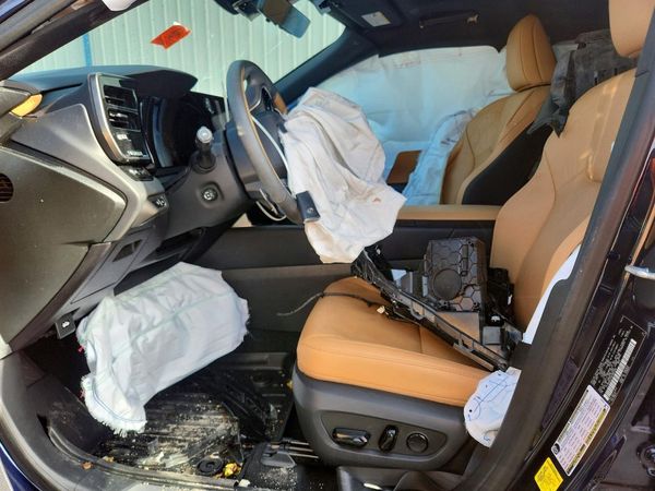 2024 LEXUS RX350 350 — DENT