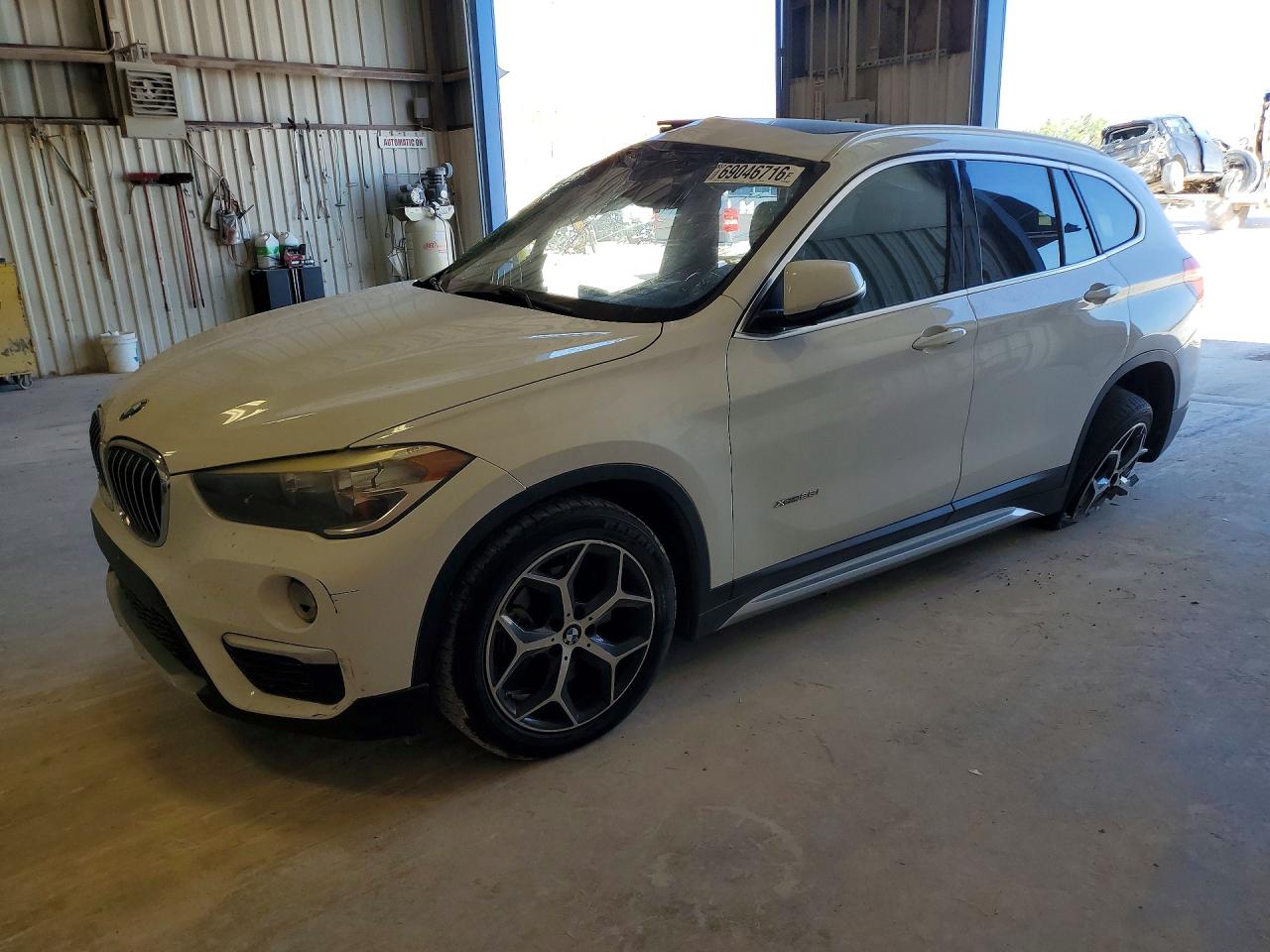 2016 BMW X1 — Front 3/4