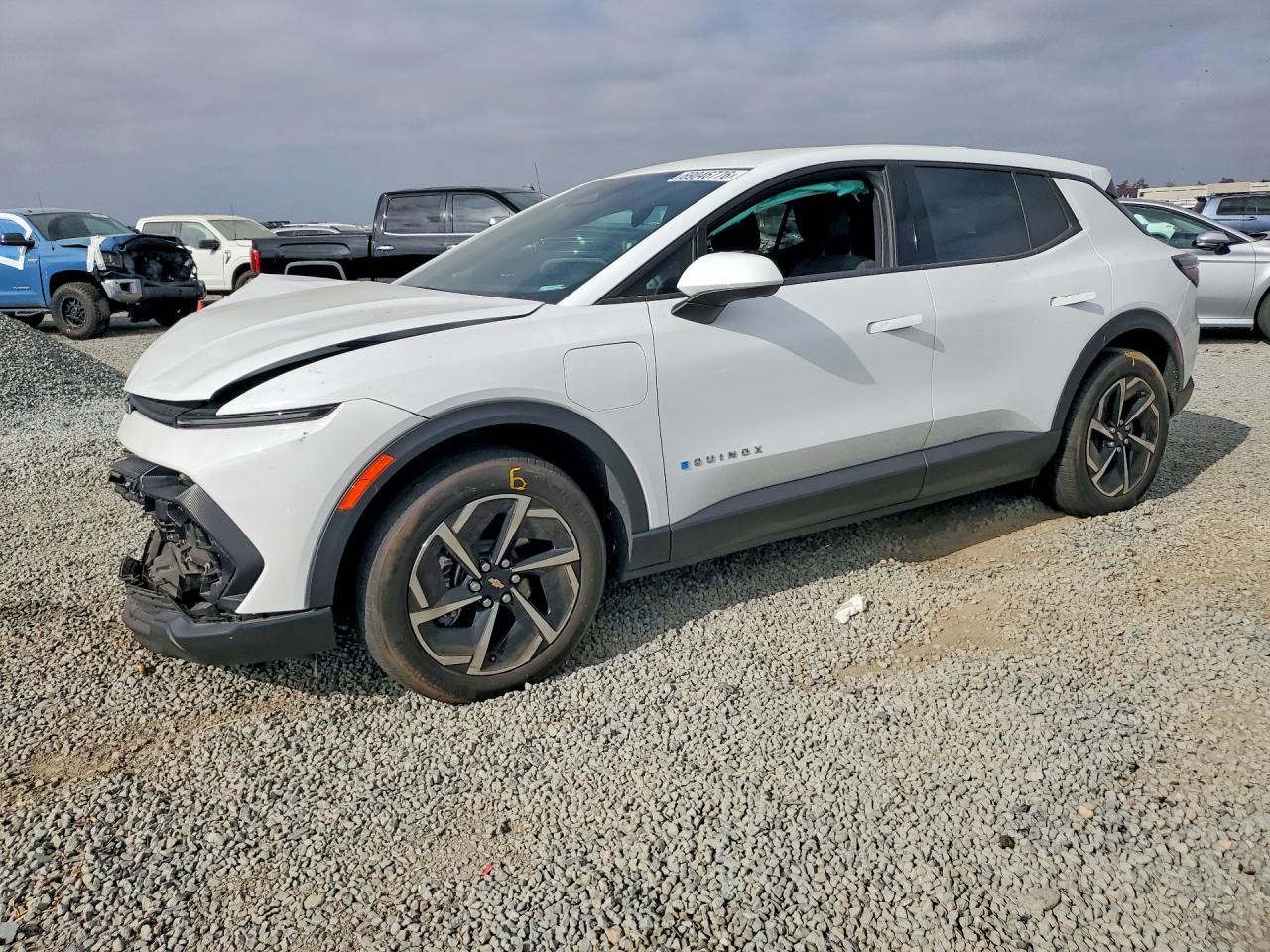 2025 CHEVROLET EQUINOX LT — Front 3/4