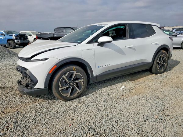 2025 CHEVROLET EQUINOX LT — Front 3/4