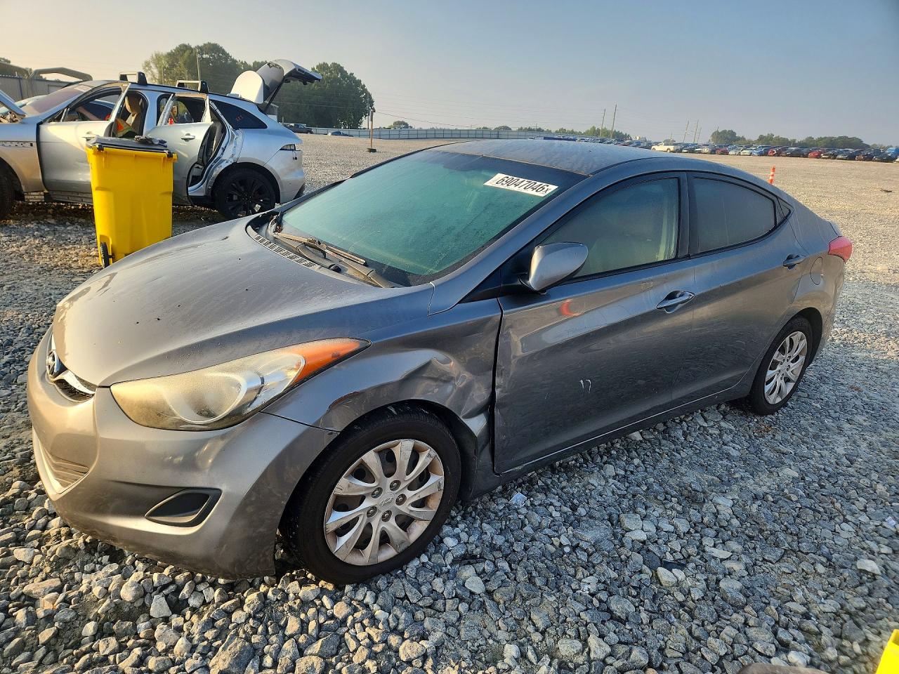 2013 HYUNDAI ELANTRA — Front 3/4