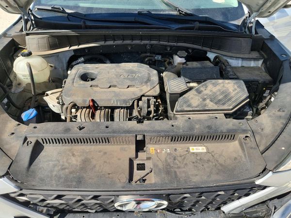 2019 HYUNDAI TUCSON — Engine bay