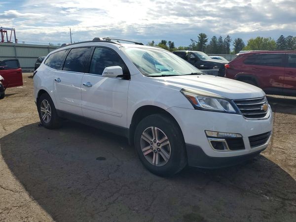 2017 CHEVROLET TRAVERSE 2LT — Passenger 3/4