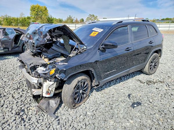2020 JEEP CHEROKEE — Front 3/4