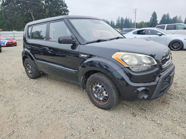 2013 KIA SOUL All Trims — Passenger 3/4