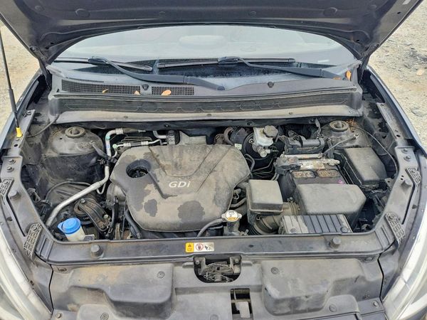 2013 KIA SOUL All Trims — Engine bay