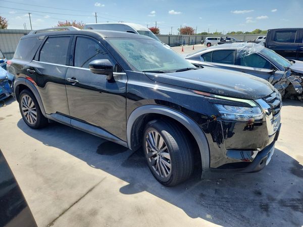 2023 NISSAN PATHFINDER SL