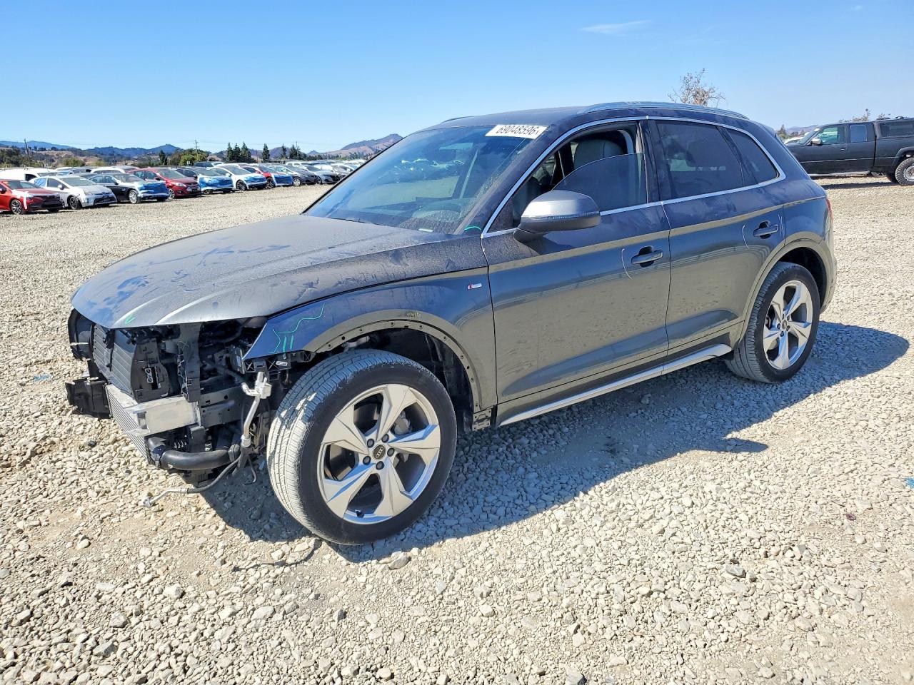 2023 AUDI Q5 S Line quattro Prestige — Front 3/4