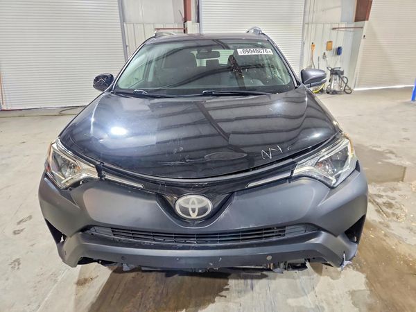 2018 TOYOTA RAV4 Adventure/XLE
