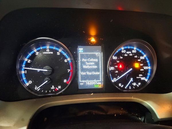 2018 TOYOTA RAV4 Adventure/XLE