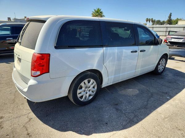 2019 DODGE GRAND CARAVAN SE