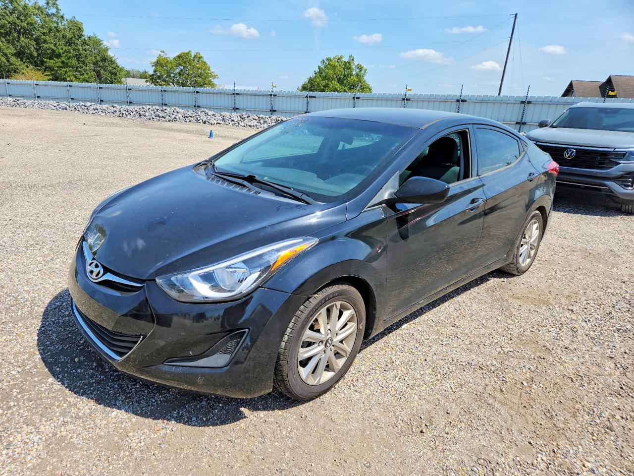 2014 HYUNDAI ELANTRA — Front 3/4