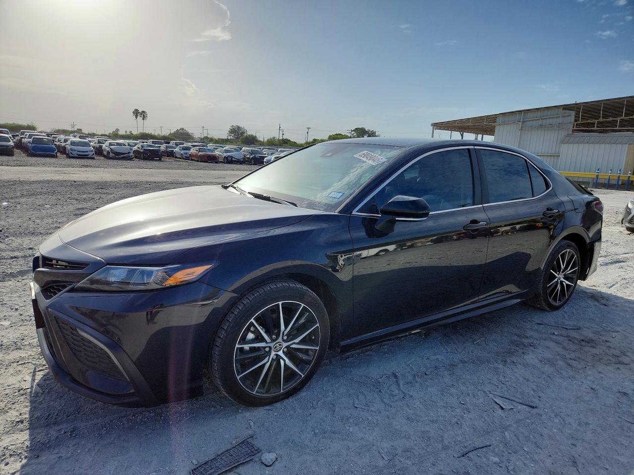 2023 TOYOTA CAMRY — Front 3/4