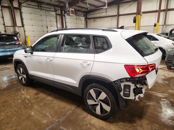 2024 VOLKSWAGEN TAOS — DSRA