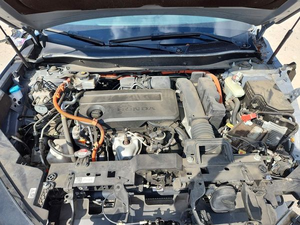 2023 HONDA CR-V — Engine bay