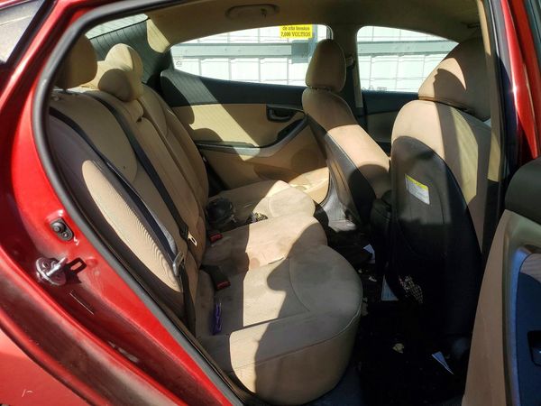 2013 HYUNDAI ELANTRA