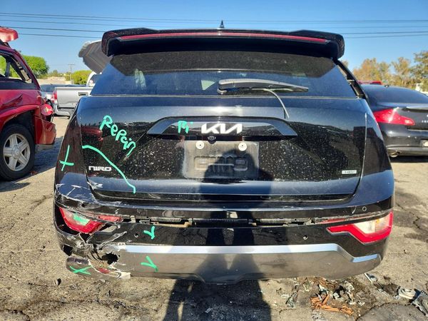 2023 KIA NIRO EX