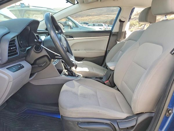 2020 HYUNDAI ELANTRA SE — DENT
