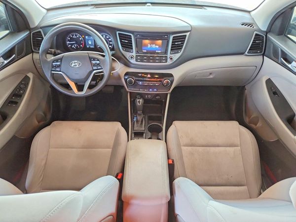 2017 HYUNDAI TUCSON