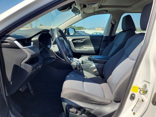2020 TOYOTA RAV4 — DENT