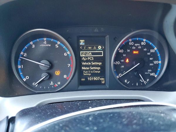 2018 TOYOTA RAV4 Adventure/XLE