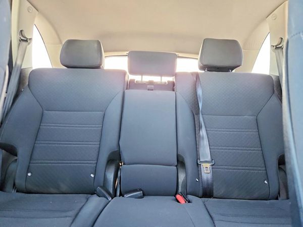 2016 KIA SORENTO L / LX