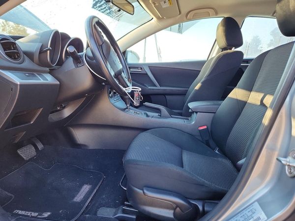 2013 MAZDA 3 — DENT