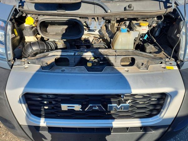2020 RAM PROMASTER 3500 VF — Engine bay