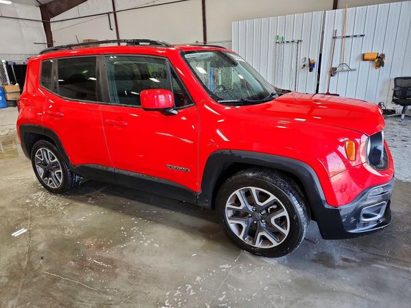 2018 JEEP RENEGADE — Passenger 3/4