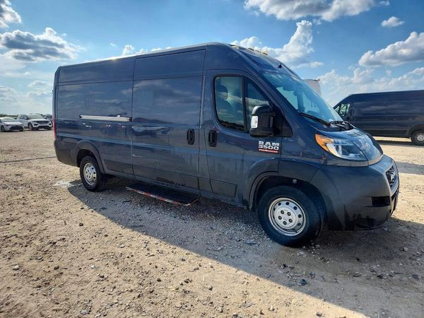2021 RAM PROMASTER 3500 — Passenger 3/4