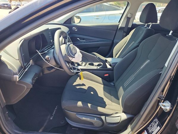 2021 HYUNDAI ELANTRA — DENT