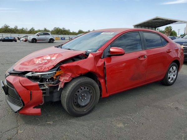 2019 TOYOTA COROLLA — Front 3/4