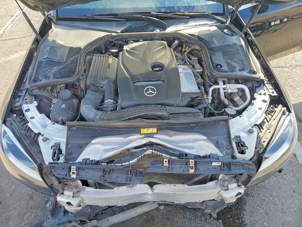 2016 MERCEDES-BENZ C — Engine bay