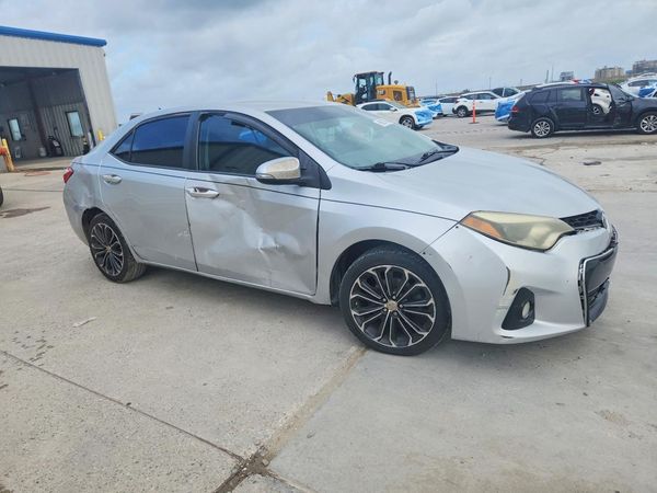 2015 TOYOTA COROLLA L/LE — Passenger 3/4
