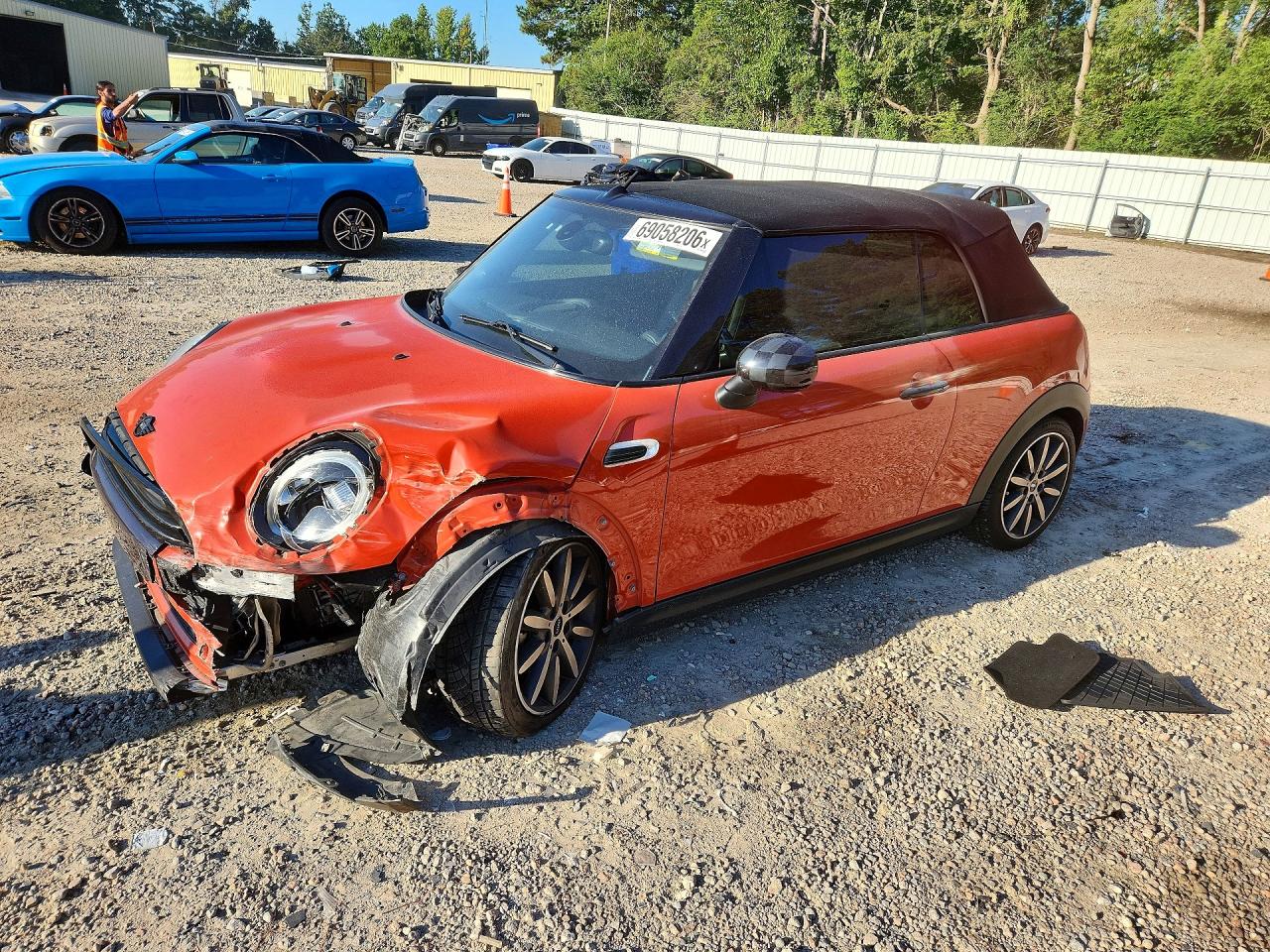 2019 MINI COOPER — Front 3/4