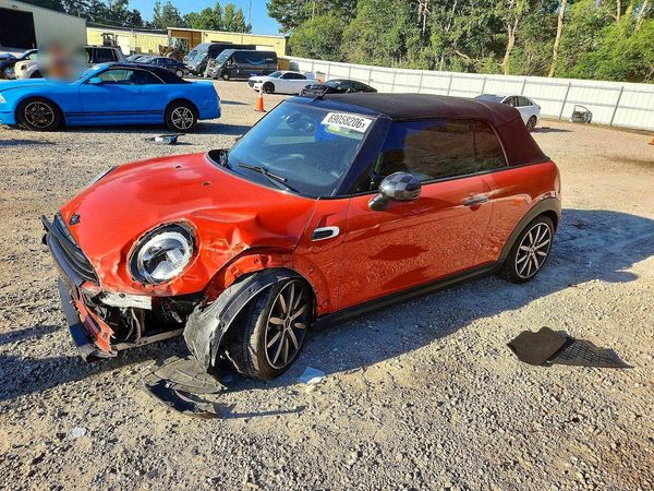 2019 MINI COOPER — Front 3/4