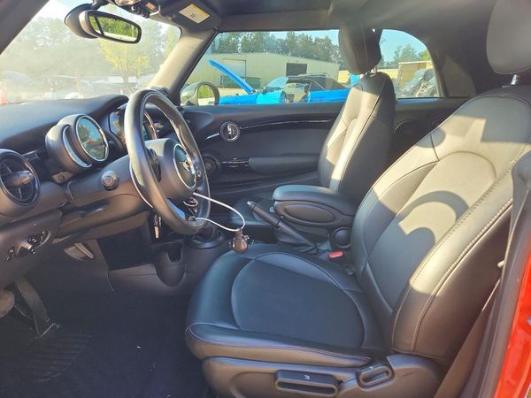 2019 MINI COOPER — DENT