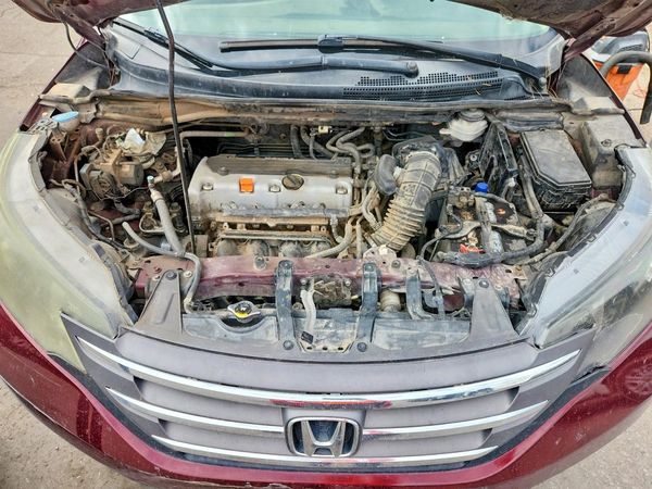 2014 HONDA CRV LX — Engine bay