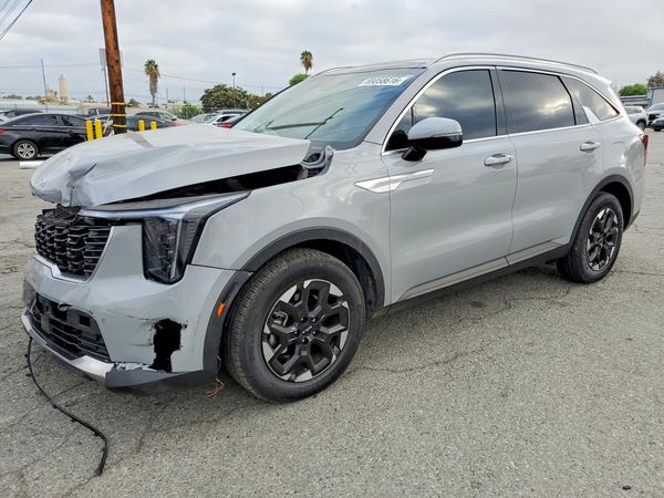 2025 KIA SORENTO — Front 3/4