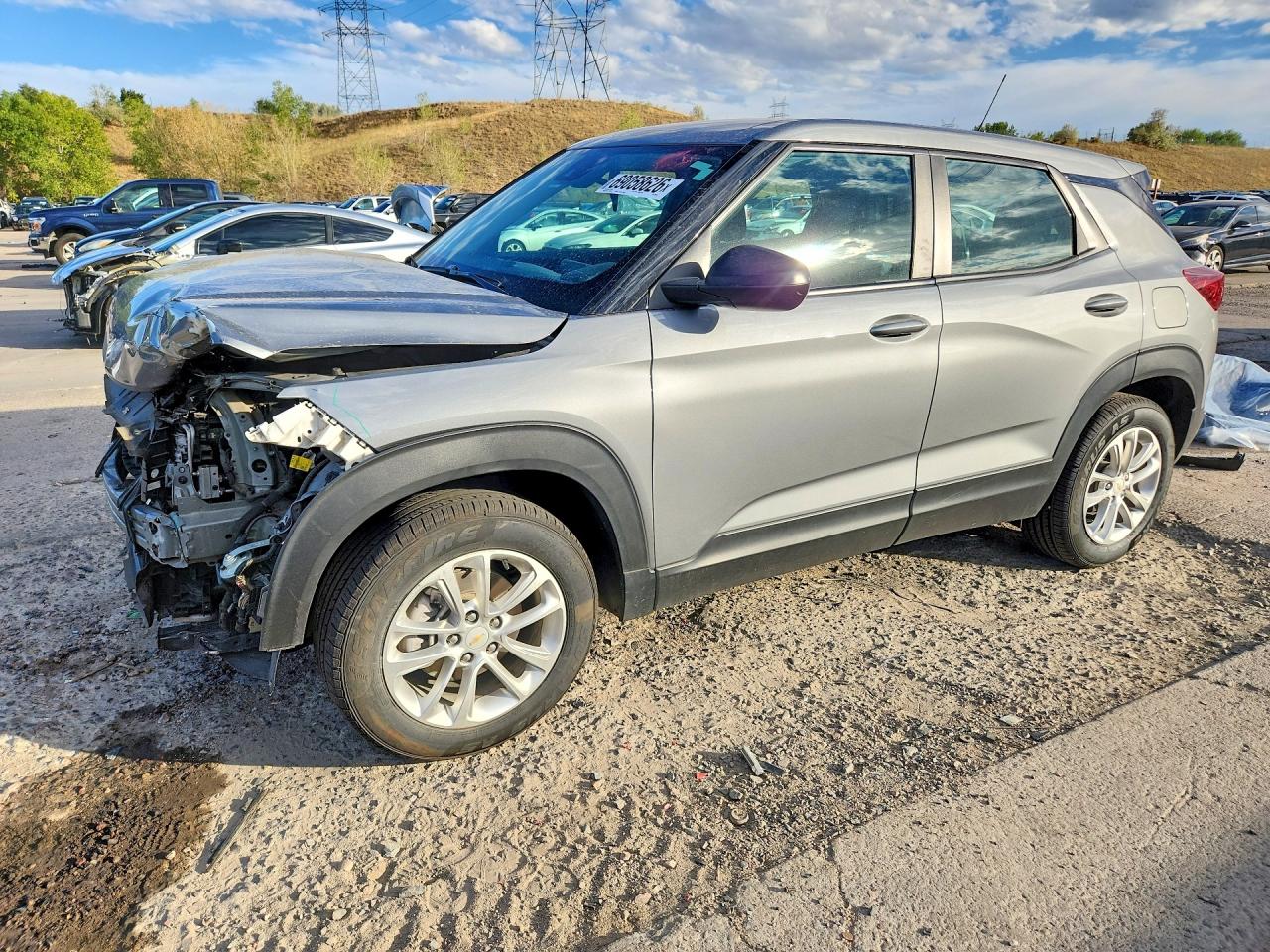 2024 CHEVROLET TRAILBLAZE LS — Front 3/4