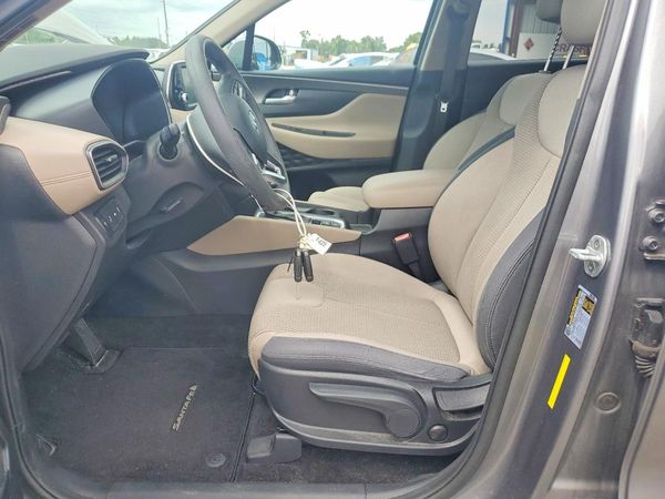 2019 HYUNDAI SANTA FE SE — DENT